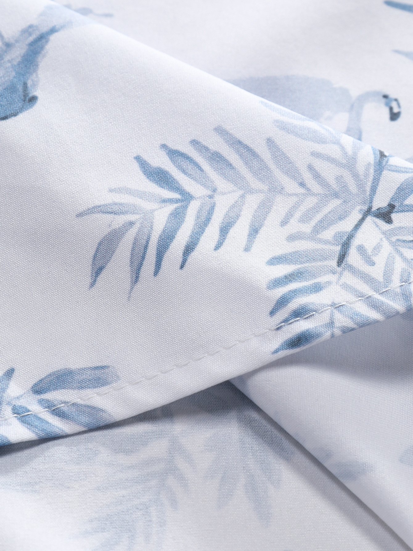 Mens Fashionable Printed Short-Sleeve Top - Image 4